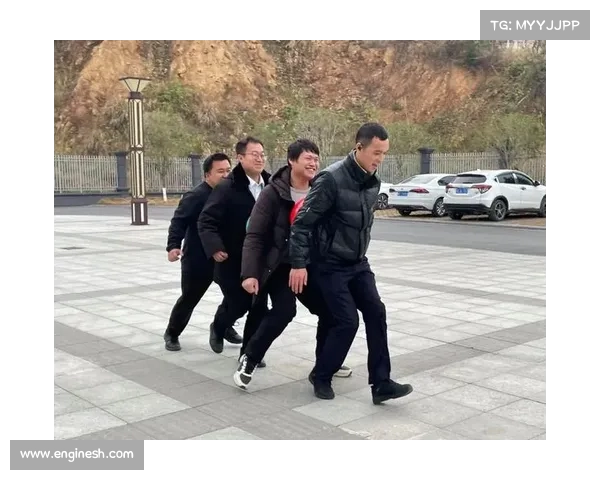 激烈对抗与团队协作并存 曲棍球比赛展现速度与智慧的完美碰撞 激烈对抗与团队协作并存 曲棍球比赛展现速度与智慧的完美碰撞